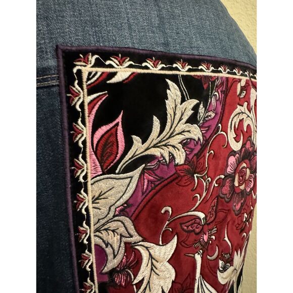 Chico's Denim Embroidered Jacket Shacket - Sz 0 (4/6) - Picture 3 of 16
